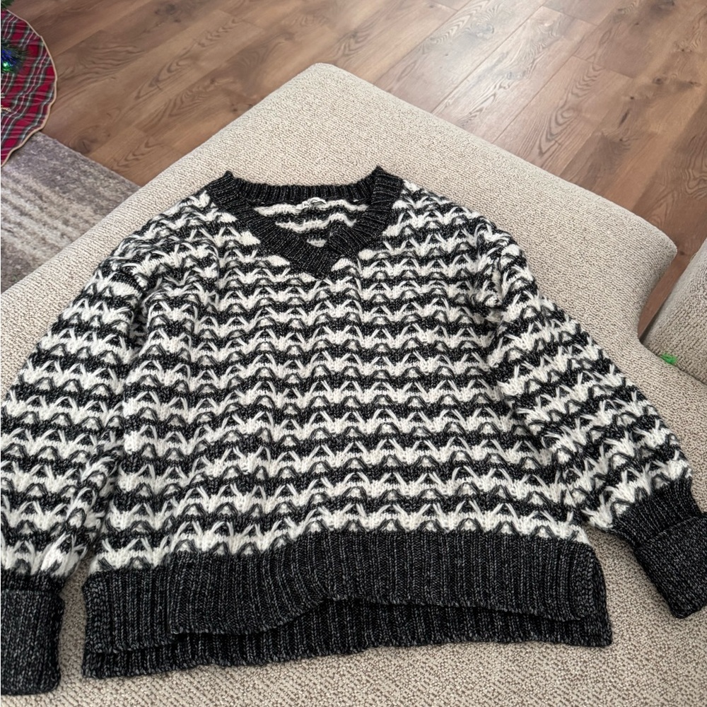 Women’s sweater